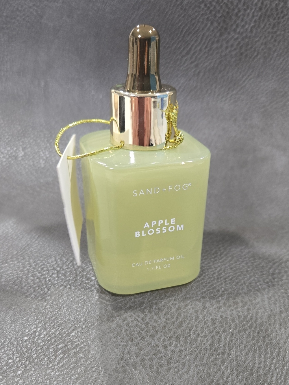 SAND+FOG Apple Blossom Body & Bath Oil — Light Green